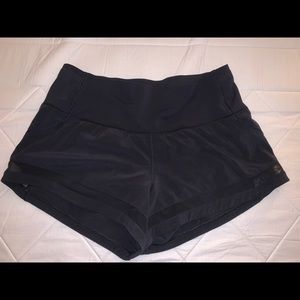 Lululemon shorts 2.5”